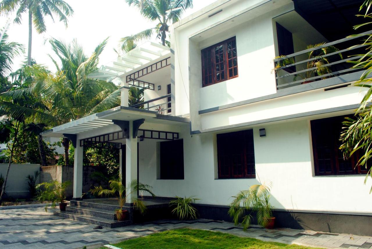 Nice Villa Irimbranallur 외부 사진